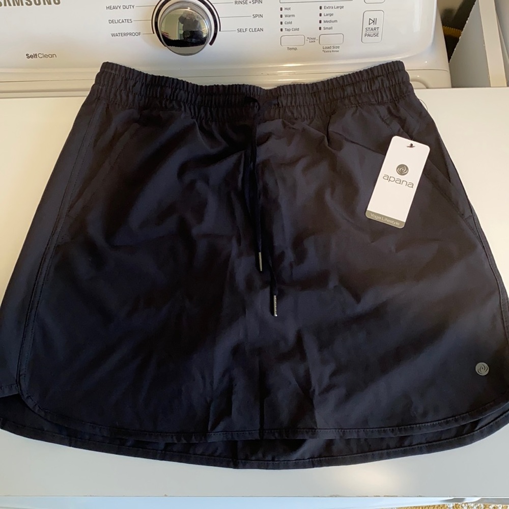 Skort
